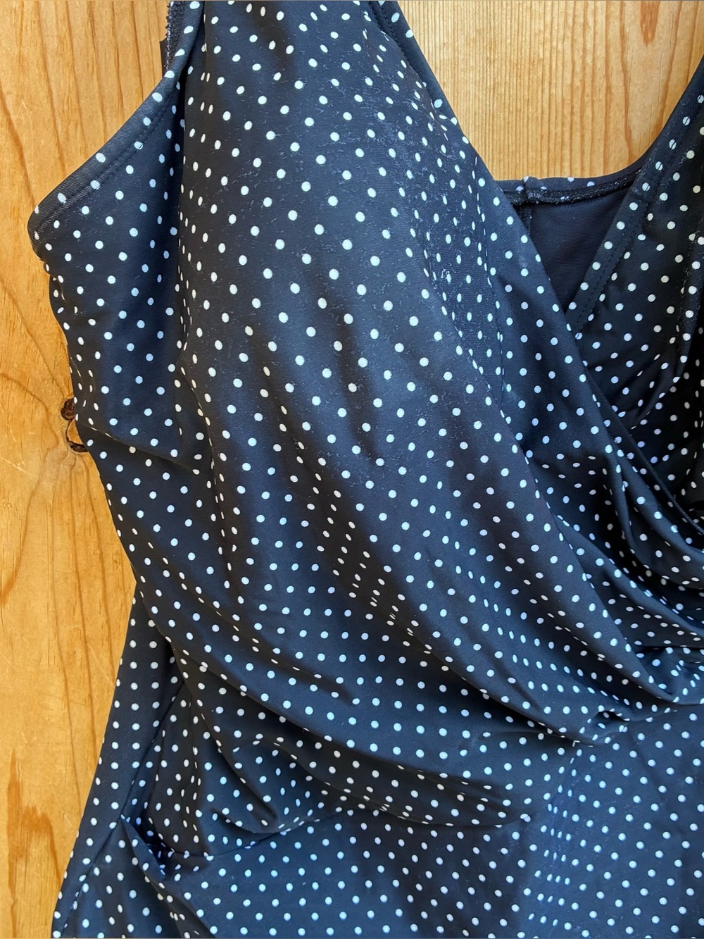 Miraclesuit Polka Dot One-Piece Swimsuit Sz 24W - Picture 5 of 9